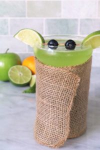 Baby Yoda Cocktail #starwars #sourapple