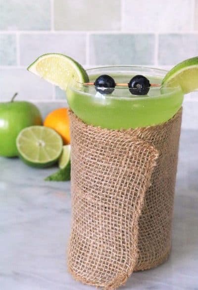 Baby Yoda Cocktail #starwars #sourapple
