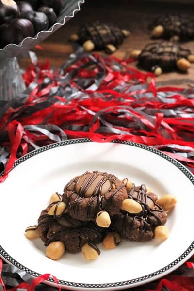 Flourless Buckeye Turtle Thumbprint Cookies #illibuck