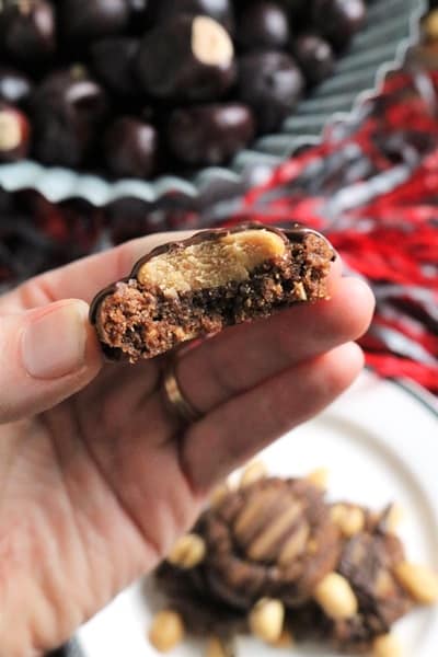 Flourless Buckeye Turtle Thumbprint Cookies #thumbprint #holidaybaking #flourless #glutenfree #buckeyes