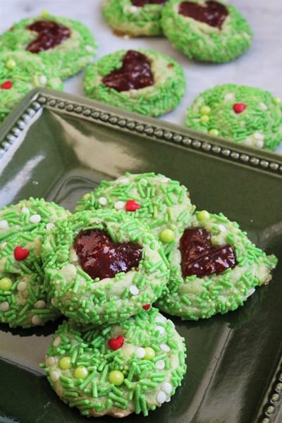 Grinch Heart Thumbprint Cookies #holidaycookies