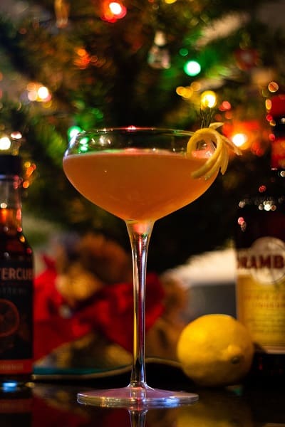 Hale-Bopp Cocktail #holidaycocktail #drambuie #brandy