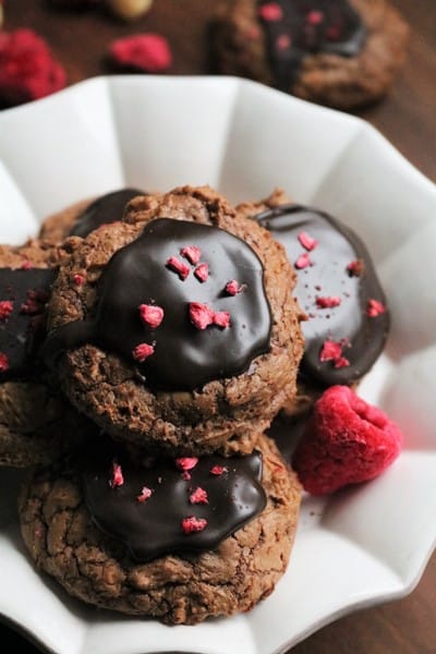 Hazelnut & Raspberry Balsamic Brownie Cookies #thespiffycookie
