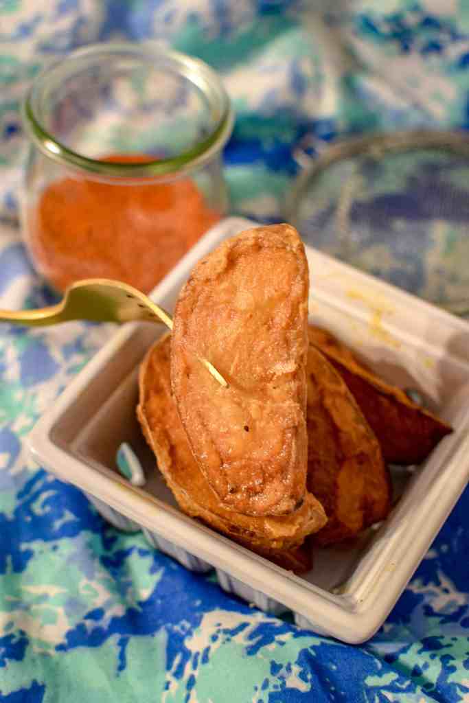 Nashville-Hot-Chicken-Potato-Wedges-thebeardandthebaker