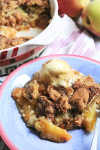 Chai Snickerdoodle Peach Cobbler a la Mode