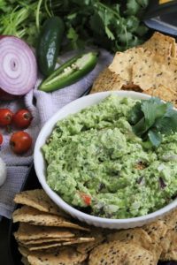 Easy No-Avocado Edamame Guacamole #edamole