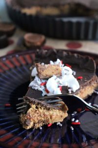 Dark Chocolate Peanut Butter Cup Pie