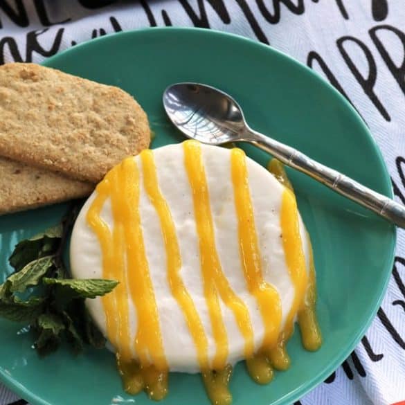 Coconut Vanilla Bean Panna Cotta with Mango Coulis