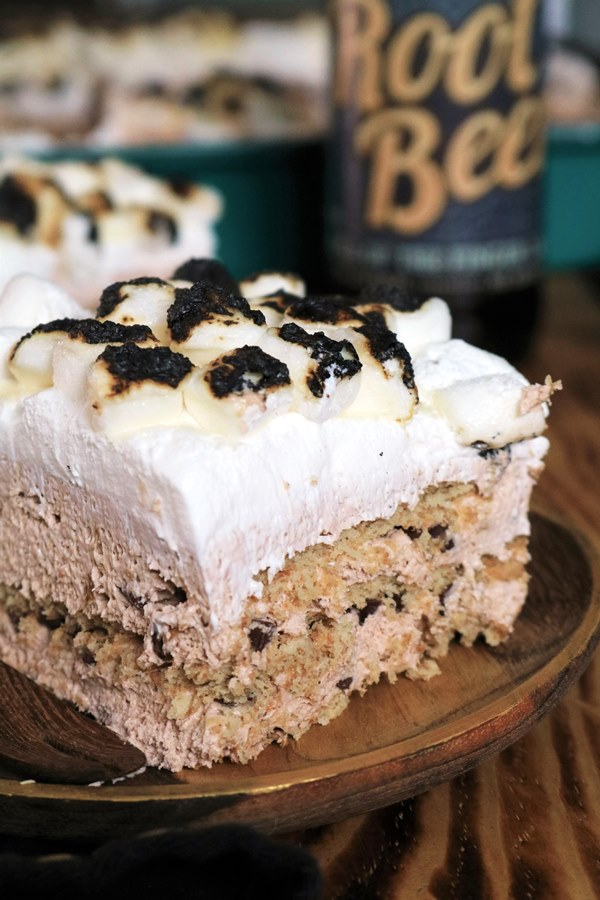 No-Bake S'mores Root Beer Float Dessert Lasagna