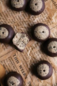 Buckeyes made with Oreos.