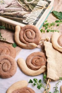 Harfoot Snail Cookies.