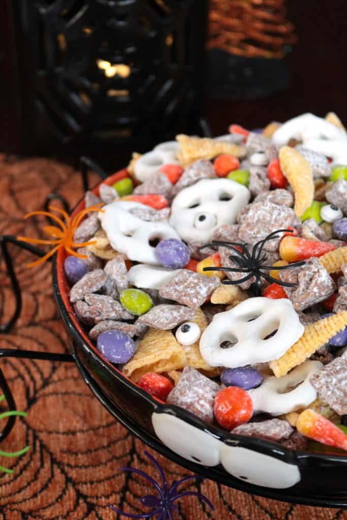 Halloween Muddy Buddies in a bowl.