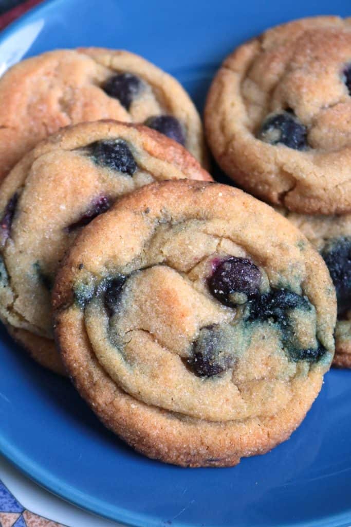 Corn Sugar Cookie with Bluberries.