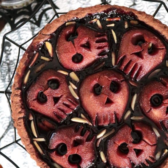 Skull Pear Tart.