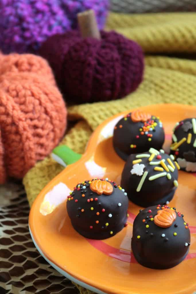 Pumpkin Spice Oreo Truffles.