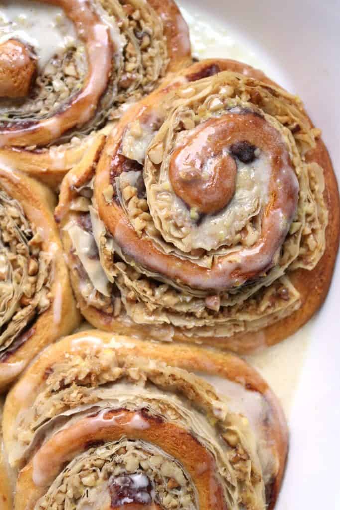 Baklava Cinnamon-Rolls.