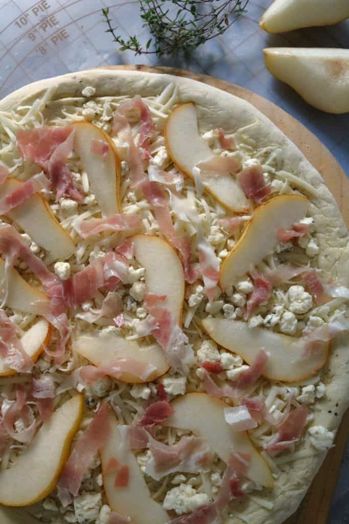 Gorgonzola Pear Pizza Toppings.