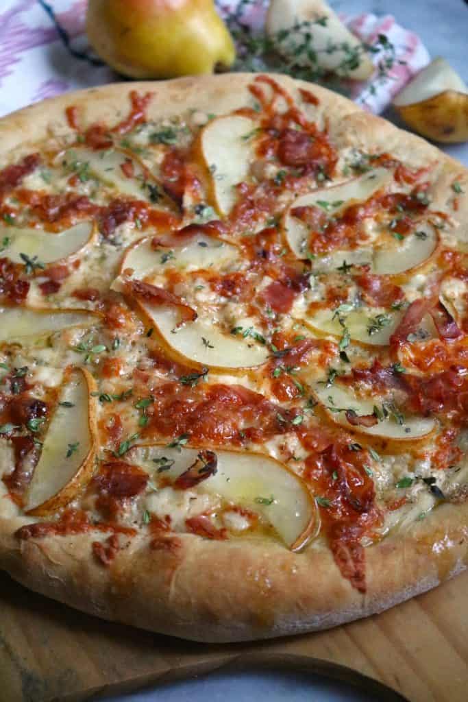 Gorgonzola Pear Pizza.